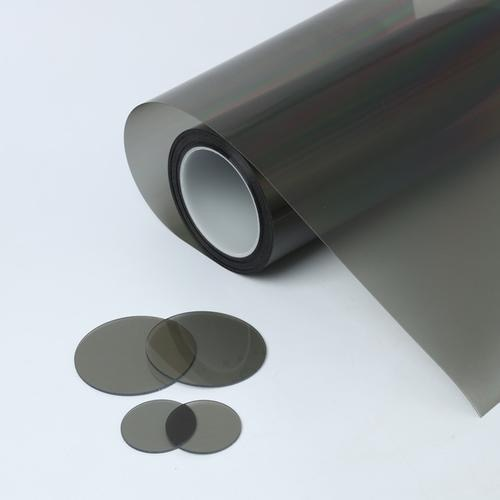 Kaj je polarizer? In ali poznate funkcijo polarizatorja LCD?